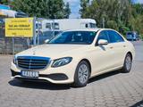 Mercedes-Benz E 200 d Parktronik Kamera Navi großer Display - Mercedes-Benz mit Diesel-Antrieb: Taxi
