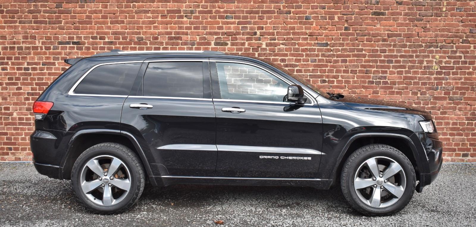 Jeep Grand Cherokee 3.0 CRD Overland | 250 ch | BVA | Toit panoramique | Sièges ventilés | Suspension pneumatique | Attelage | Cuir