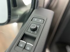 VW T6 Multivan 70 JAHRE EDIT. /NUR 76.tKM/AHK /ACC