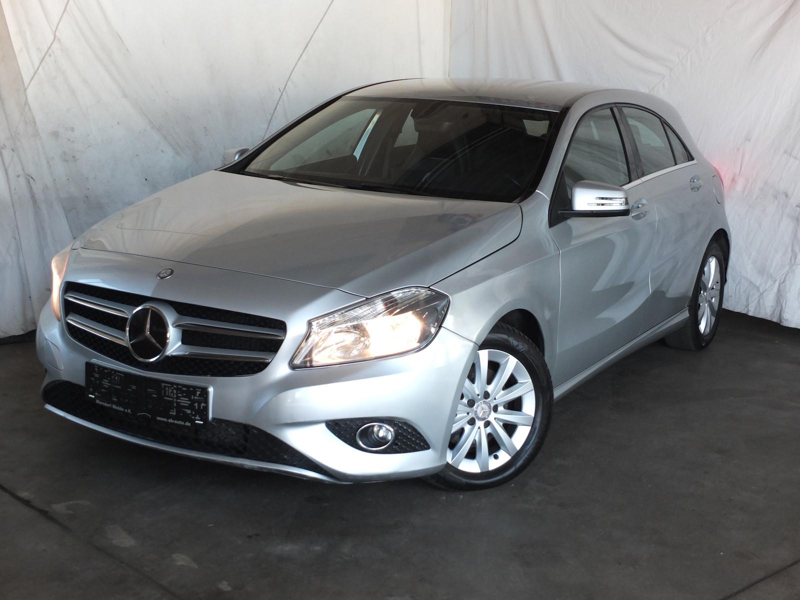 Mercedes-Benz A 180 BE STYLE NAVI SHZ MFL LMF TEILLEDER alle I