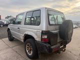 Mitsubishi Pajero 2500 4x4 Turbo-Diesel GL - silberne Mitsubishi Pajero