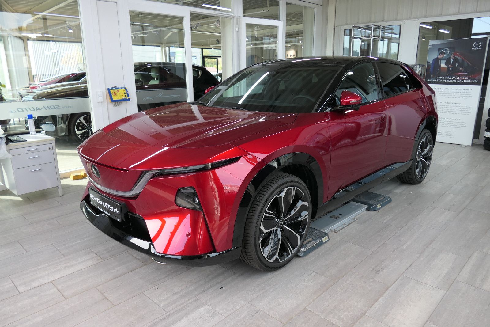 Mazda CX 6e Takumi mit 21 Zoll Räder inkl. ab sofort