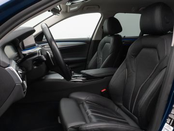 Fahrzeugabbildung BMW 530d Luxury Line Kamera DAB HiFi Stop&Go Alarm