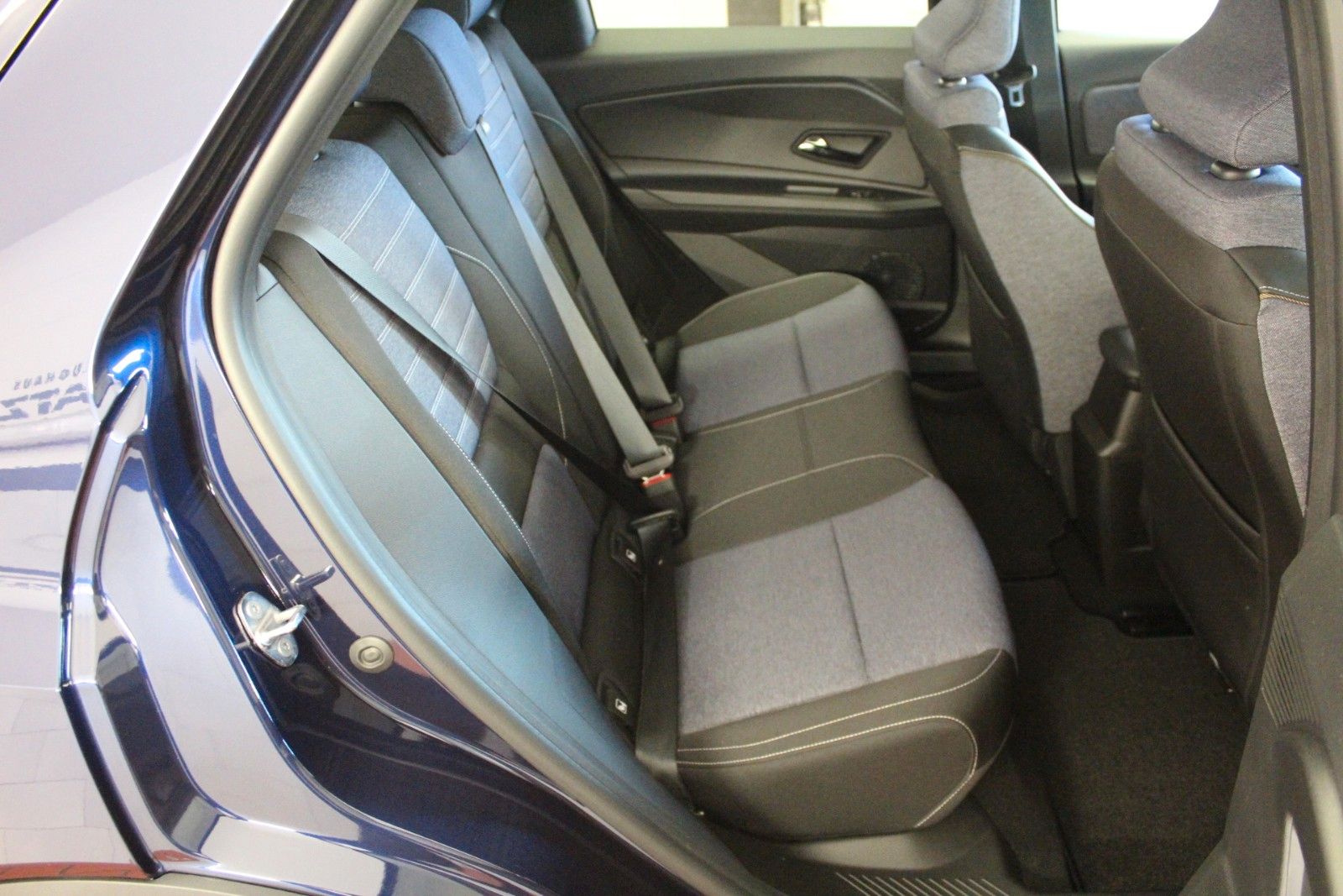 Fahrzeugabbildung Renault R 5 150 Comfort Range Techno  *Vollausstattung*