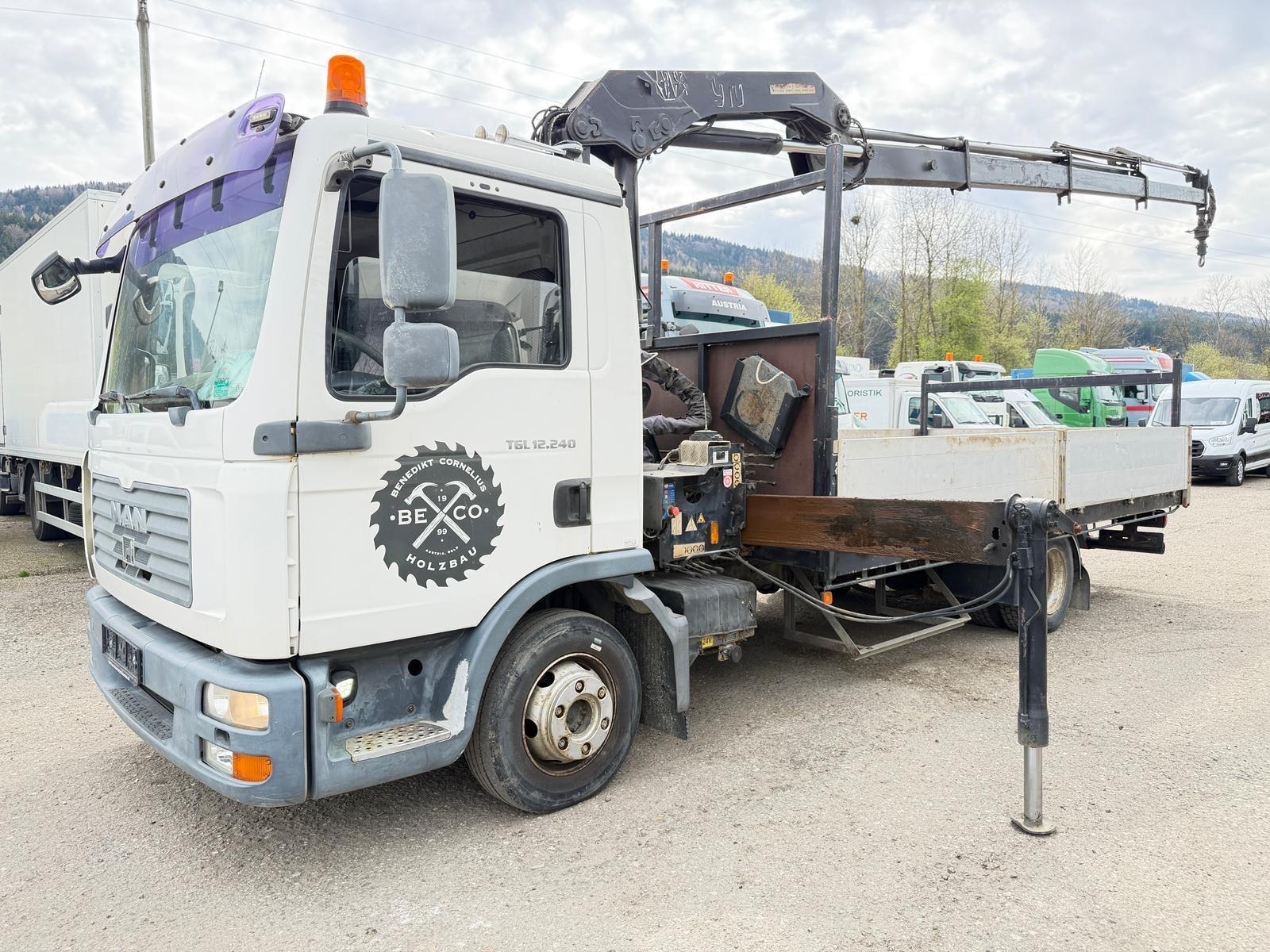 MAN TGL 12.240 4X2BL PRITSCHE+KRAN HMF 910-K*2007*