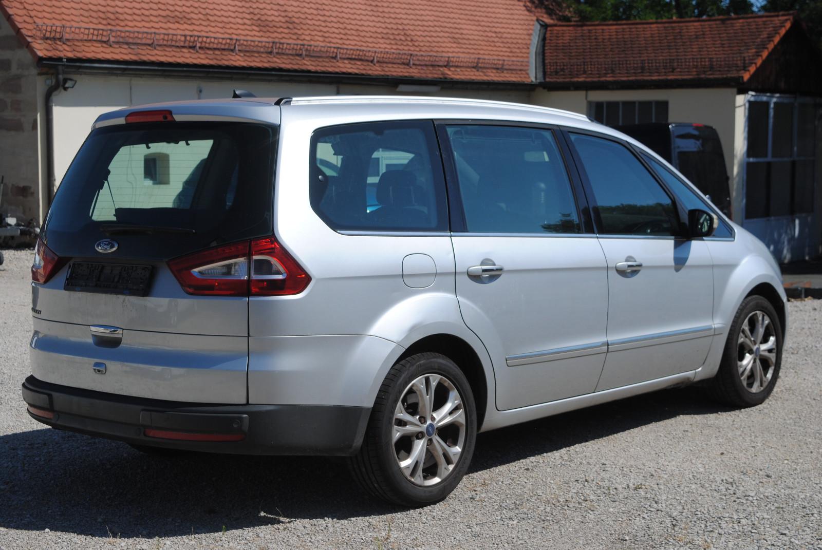 Ford Galaxy 2012 — photo 5