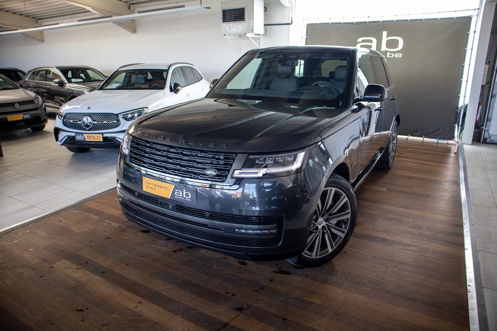 Land Rover Range Rover HSE 460e luchtvering, panoramadak, z imagem 2