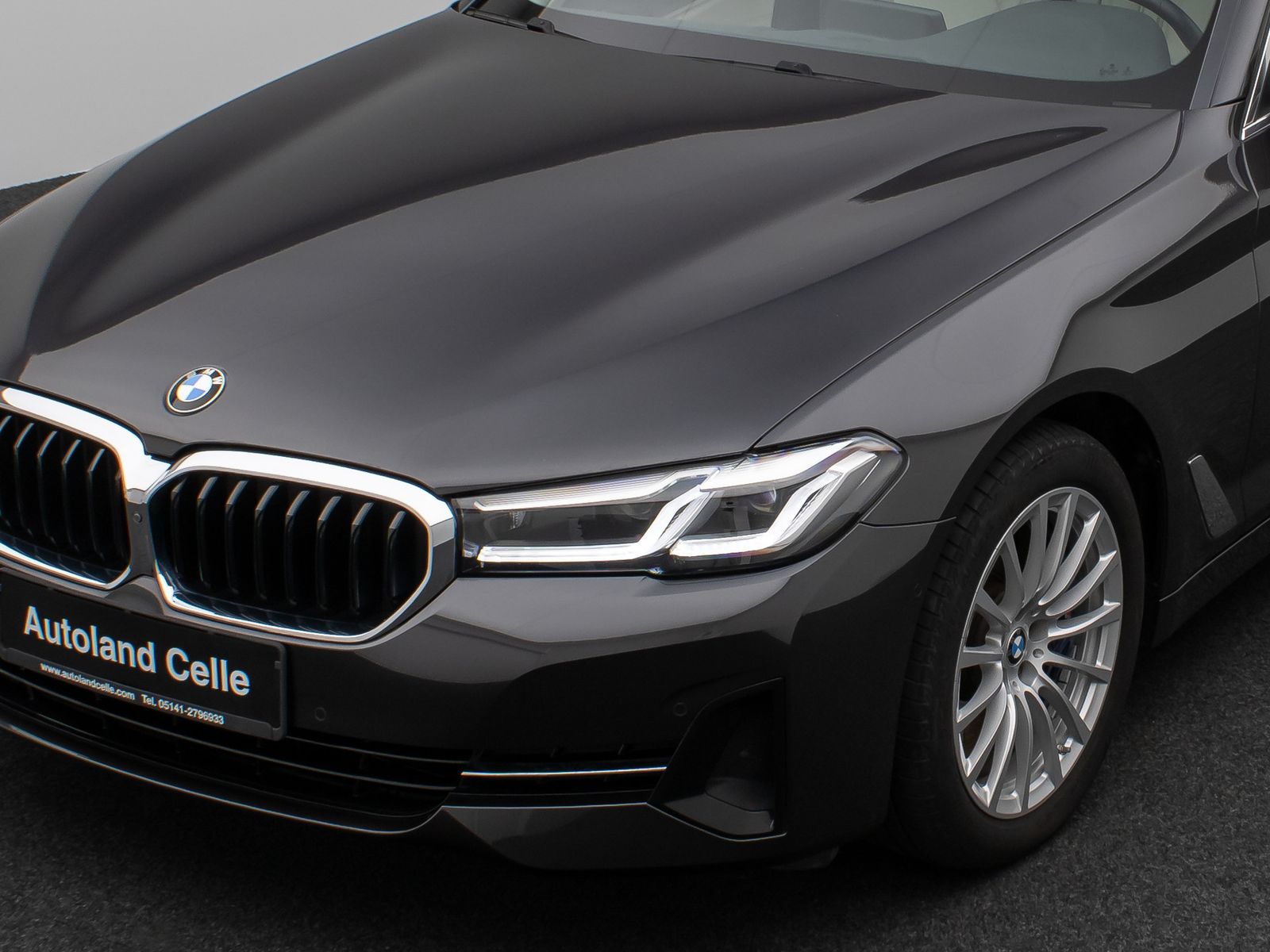 Fahrzeugabbildung BMW 540i xD Panorama 360°DAB Fernlichtassist Sport