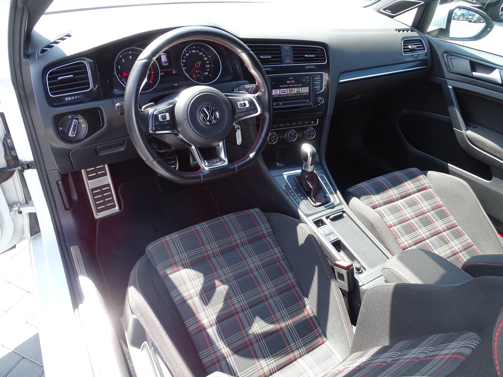 Volkswagen Golf VII 2.0 GTI BMT Bi-Xenon Dynaudio Standheiz