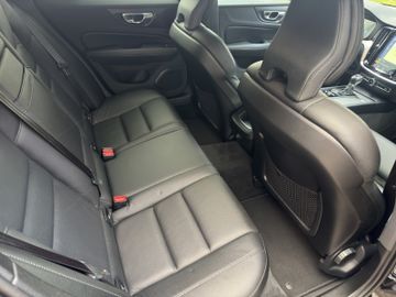Volvo V60 Kombi Inscription Automatik Harman/Kardon, Bild 18