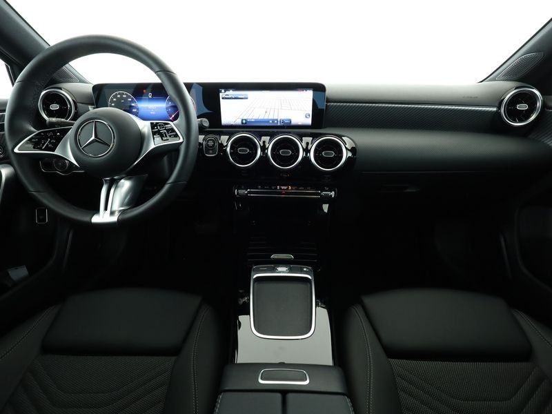 Fahrzeugabbildung Mercedes-Benz A 220 4M Progress*Distro*Totwi*Multibeam*Memory*