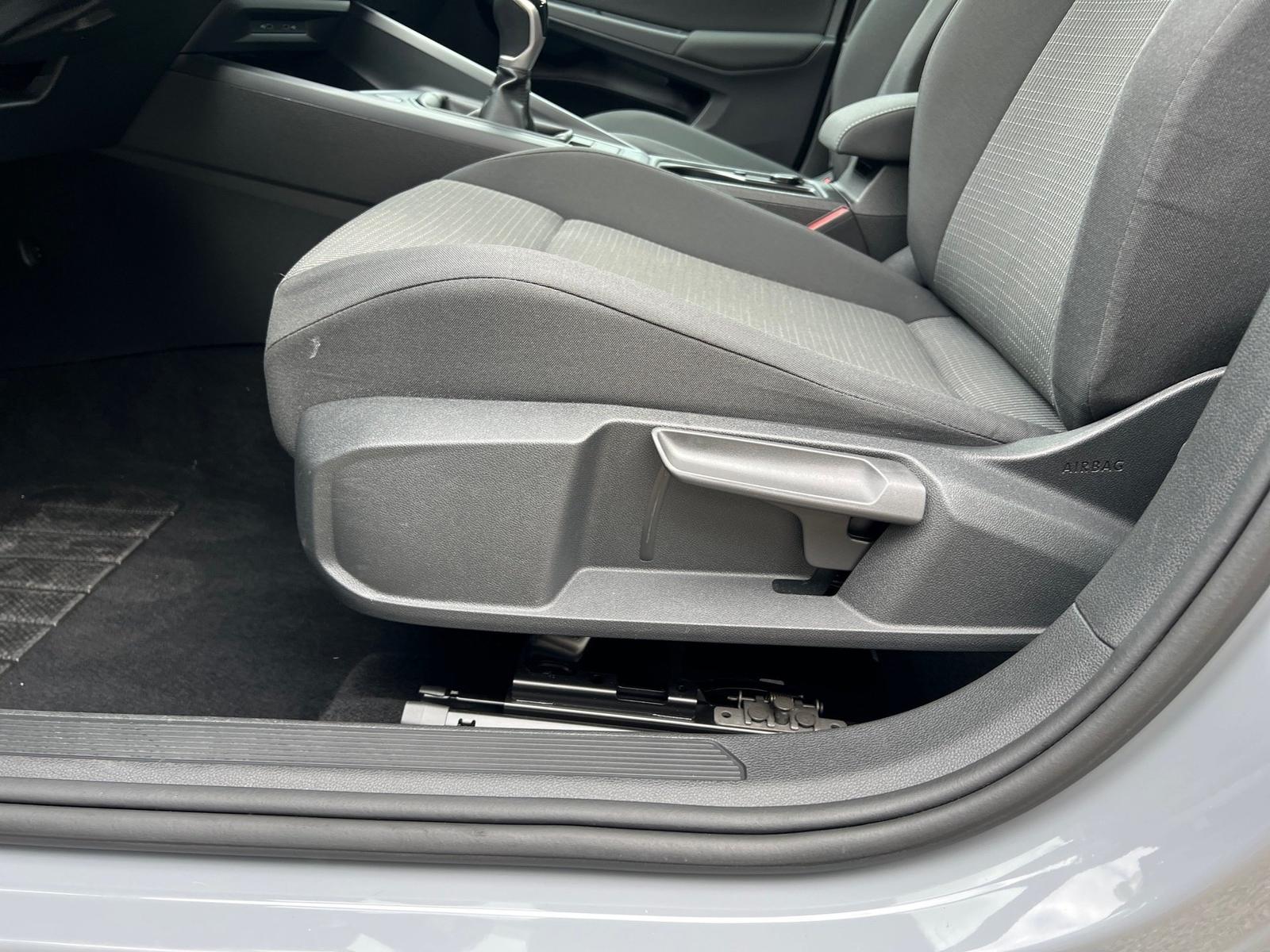 Volkswagen Golf * PDC VO+HI*16 LM*SHZ*LED*APP CONNECT *, миниатюра 8