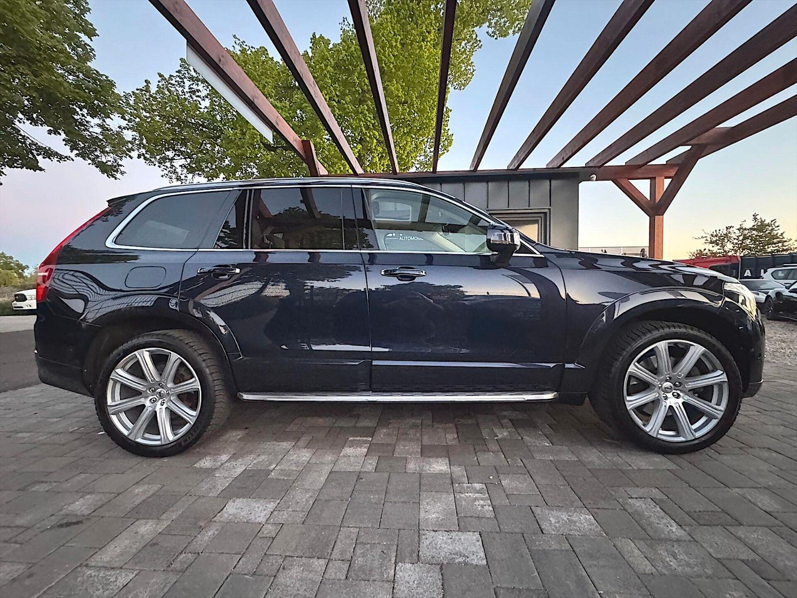 Fahrzeugabbildung Volvo XC90 Inscription T8 Plug-In Hybrid AWD *Pano*LED