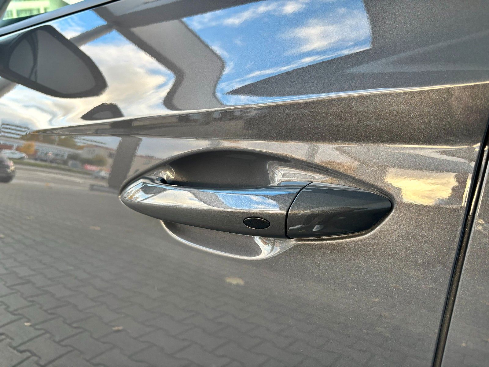 Fahrzeugabbildung Hyundai Tucson 1.6 T-GDI N Line KlimaA,LED,Navi,SHZ,ACC