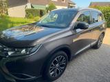 Mitsubishi Outlander - Mitsubishi Outlander: mit