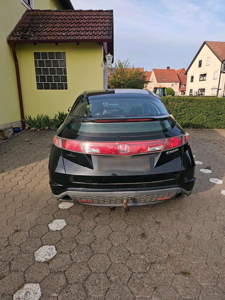 Honda Civic 2006 — rear view
