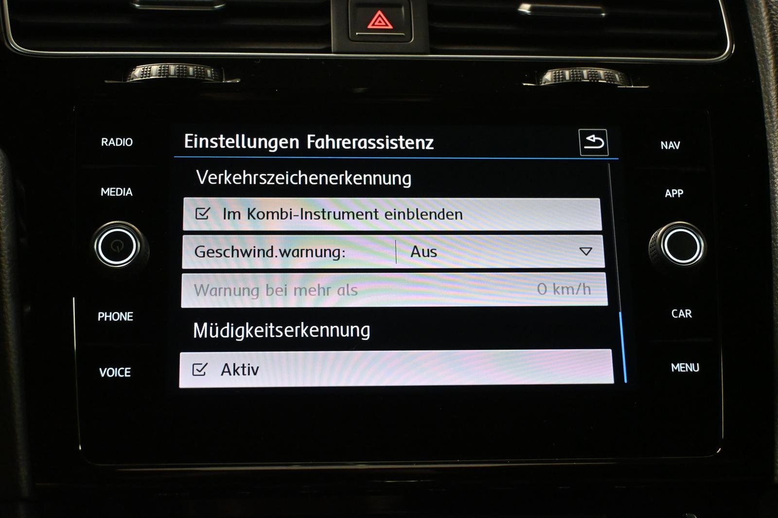 Volkswagen Golf 7 R 4M *MATRIX*DYNAUDIO*DCC*VIRTUAL*ACC*SHZ