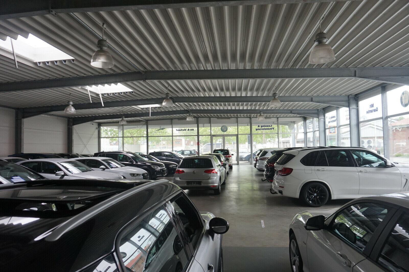 showroom-image-top