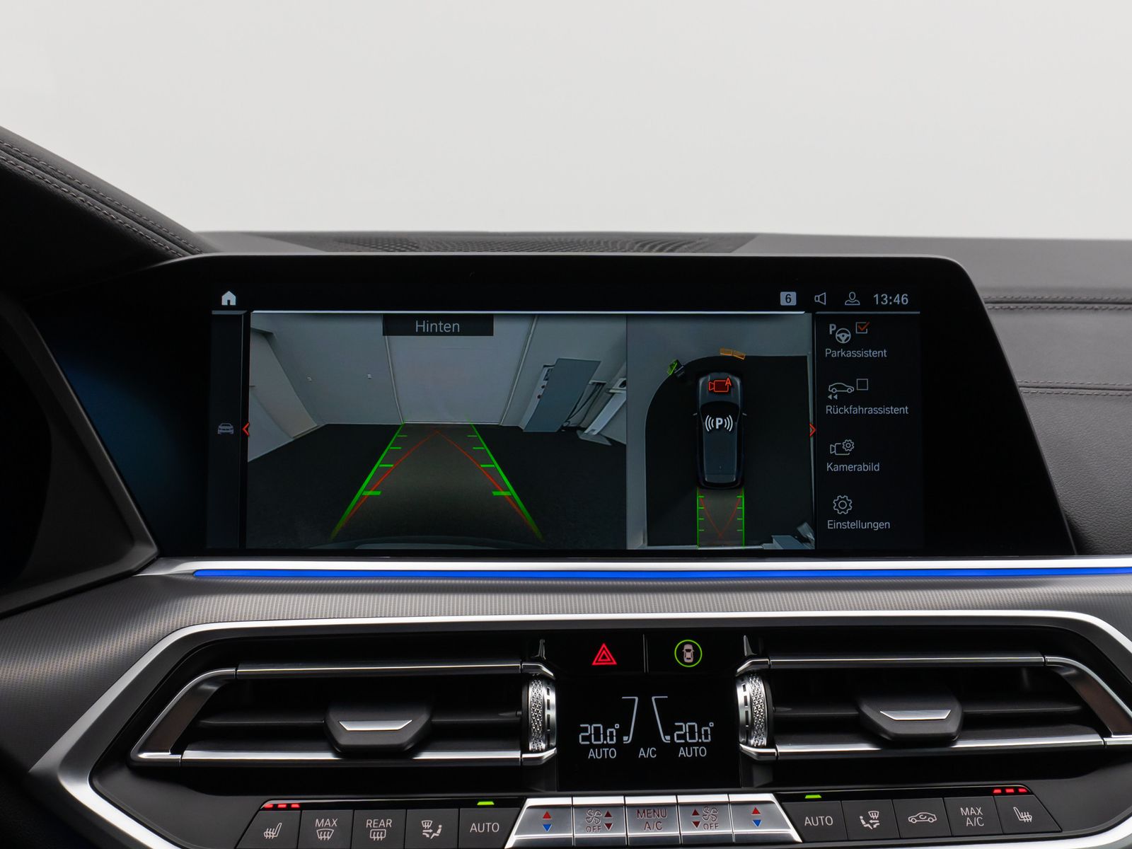 Fahrzeugabbildung BMW X5 xD30d M Sport 360°Laser HUD DAB HiFi 22Zoll