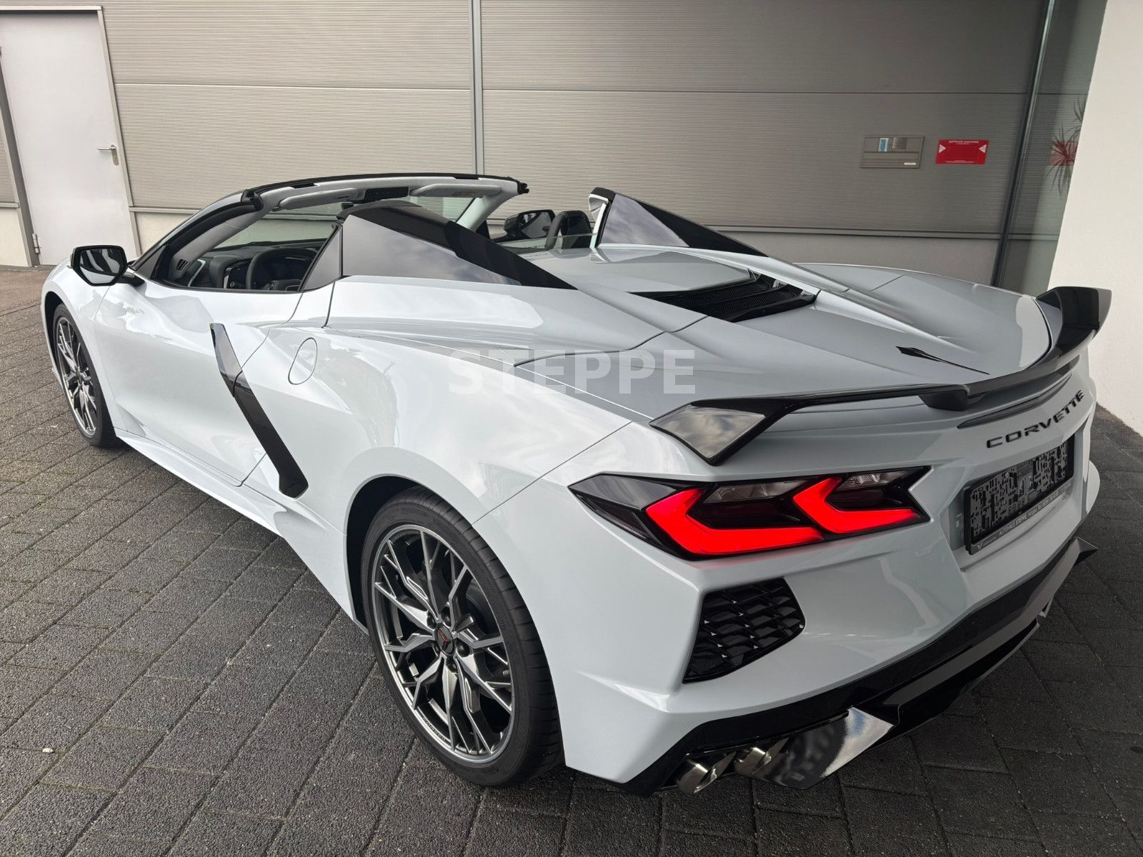 Corvette C8 Stingray Convertible 3LT Europamodell STEPPE