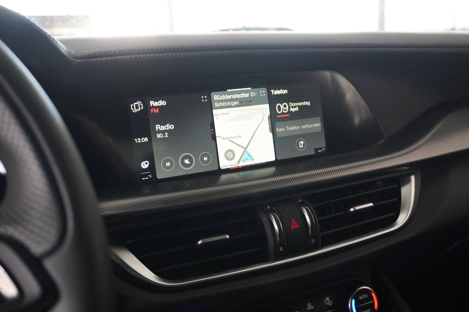 Fahrzeugabbildung Alfa Romeo Stelvio 2.2D VELOCE Q4 NAVI/LED/KAMERA/MATRIX/SH
