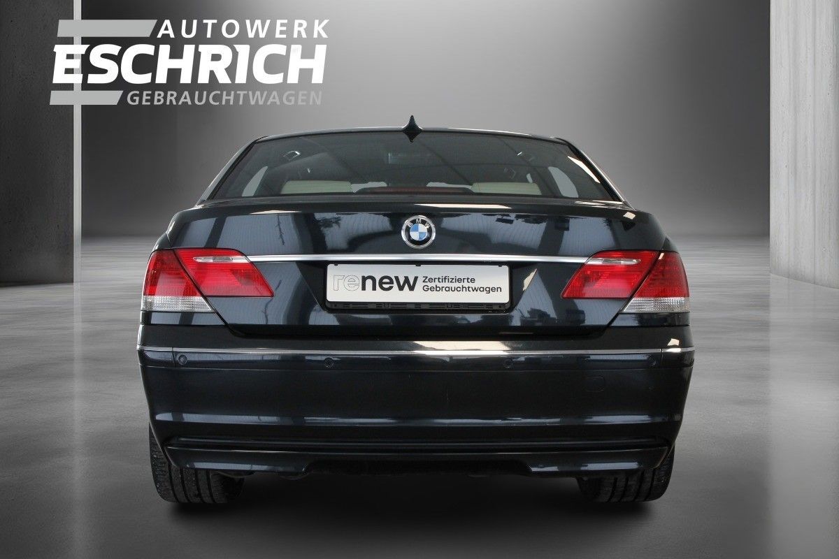 Fahrzeugabbildung BMW 740 (E65/E66) 740Li Individual