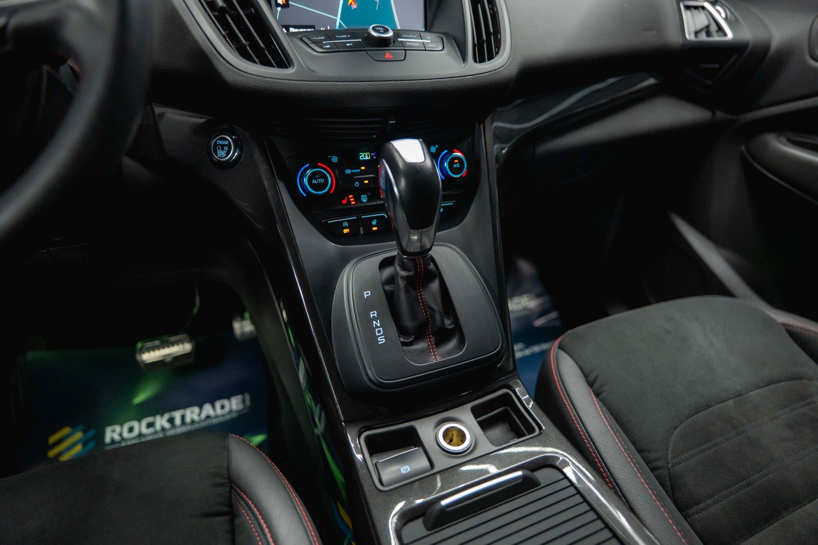 Fahrzeugabbildung Ford Kuga ST-Line 2.0 TDCi 4x4 *LED*Kamera*ACC*DAB*