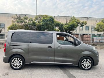 Peugeot Traveller - 3