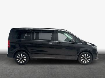 Mercedes V 220 - 4