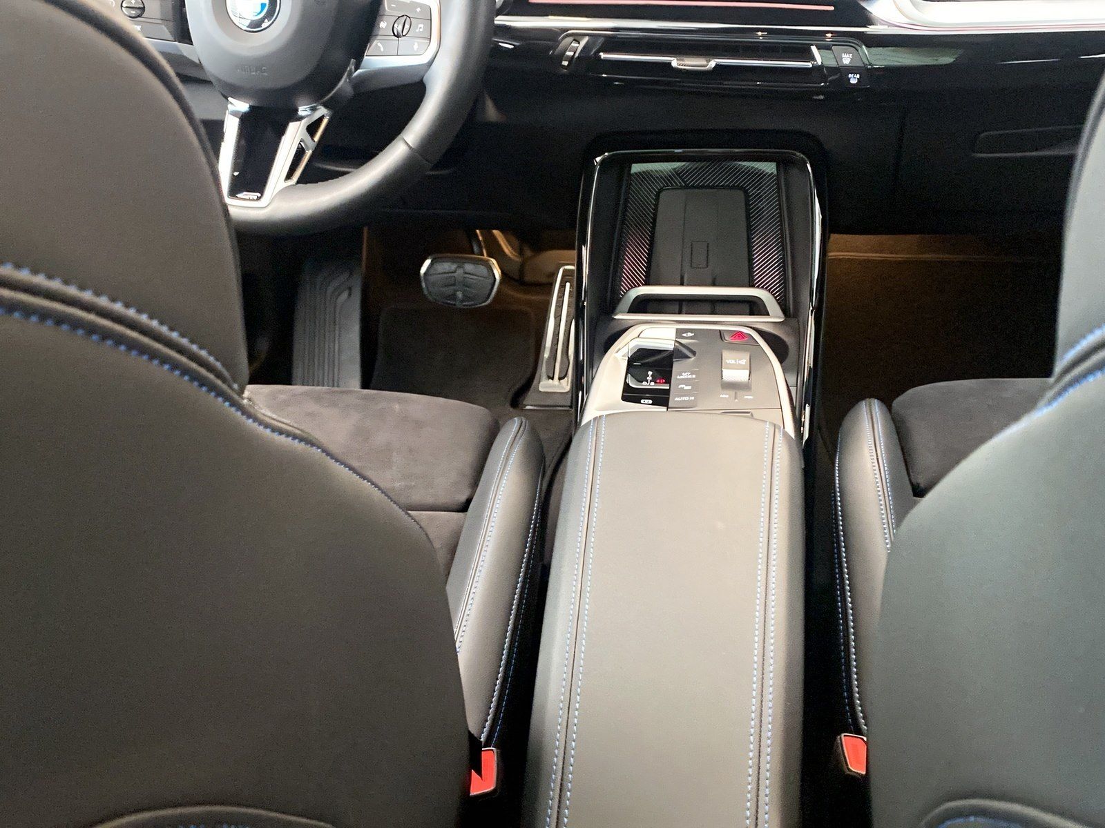 BMW 223 Active Tourer - Bild 14