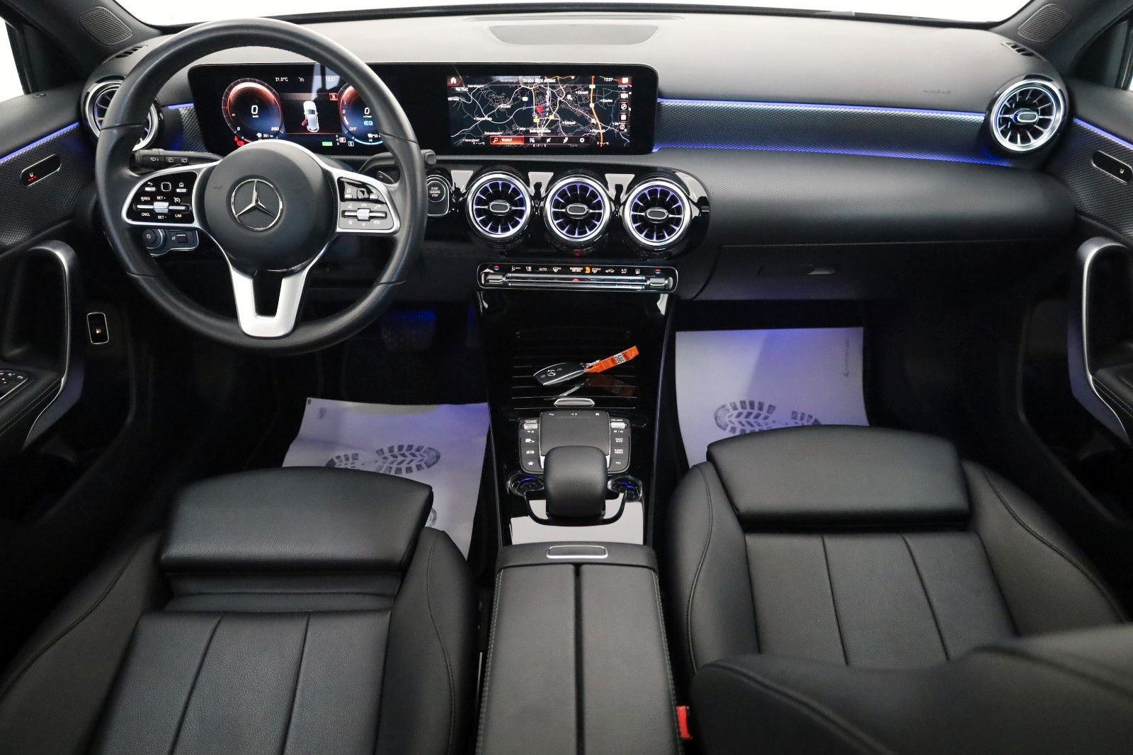 Fahrzeugabbildung Mercedes-Benz A 250e Progressive,Leder,Navi,LED,SH,Kamera,Pano