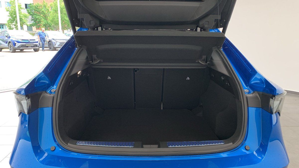 Renault Rafale - Bild 12