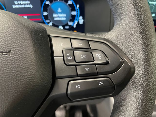 T7 Transporter Kasten LR 2.0 TDI NAVI LED RFK
