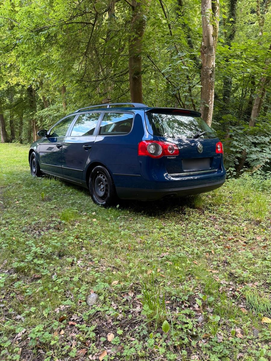 Volkswagen Passat 2009 — engine 140 HP (103kW)