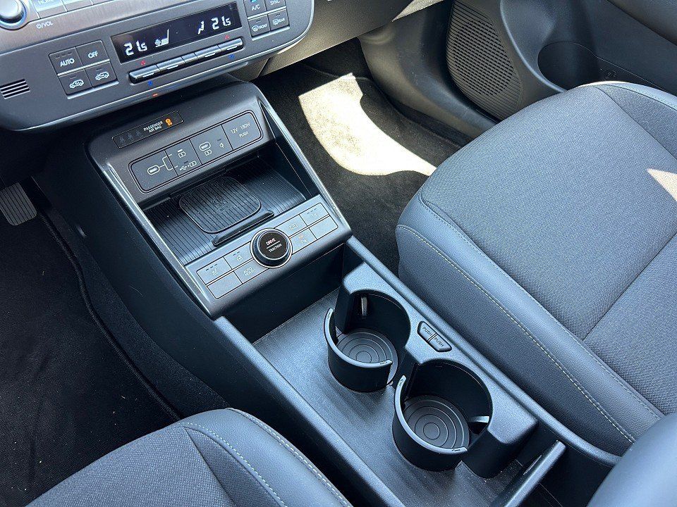 Fahrzeugabbildung Hyundai KONA 1.6T 7DCT 2WD PRIME 360+NAV+LED+PDC+CARPLAY