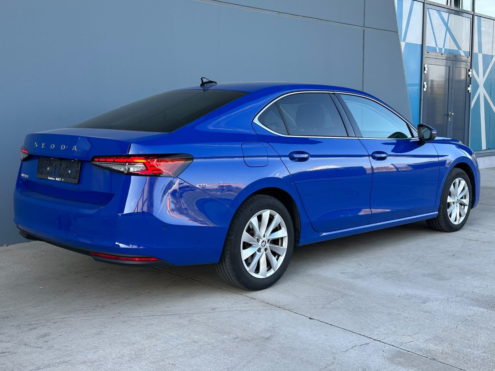 Skoda Superb Lim. 1.5 TSI mHEV Leder Masage HUD Vollll imagem 3