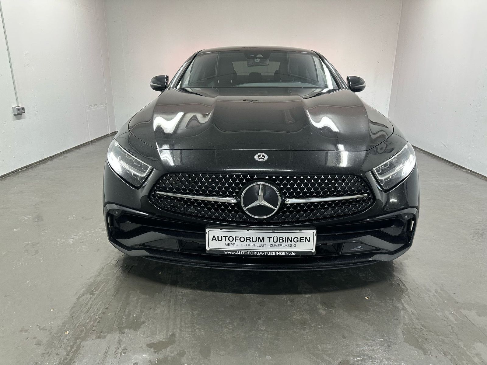 Fahrzeugabbildung Mercedes-Benz CLS 300 d 4MATIC AMG-LINE*NIGHT*KAMERA*AMBILI*