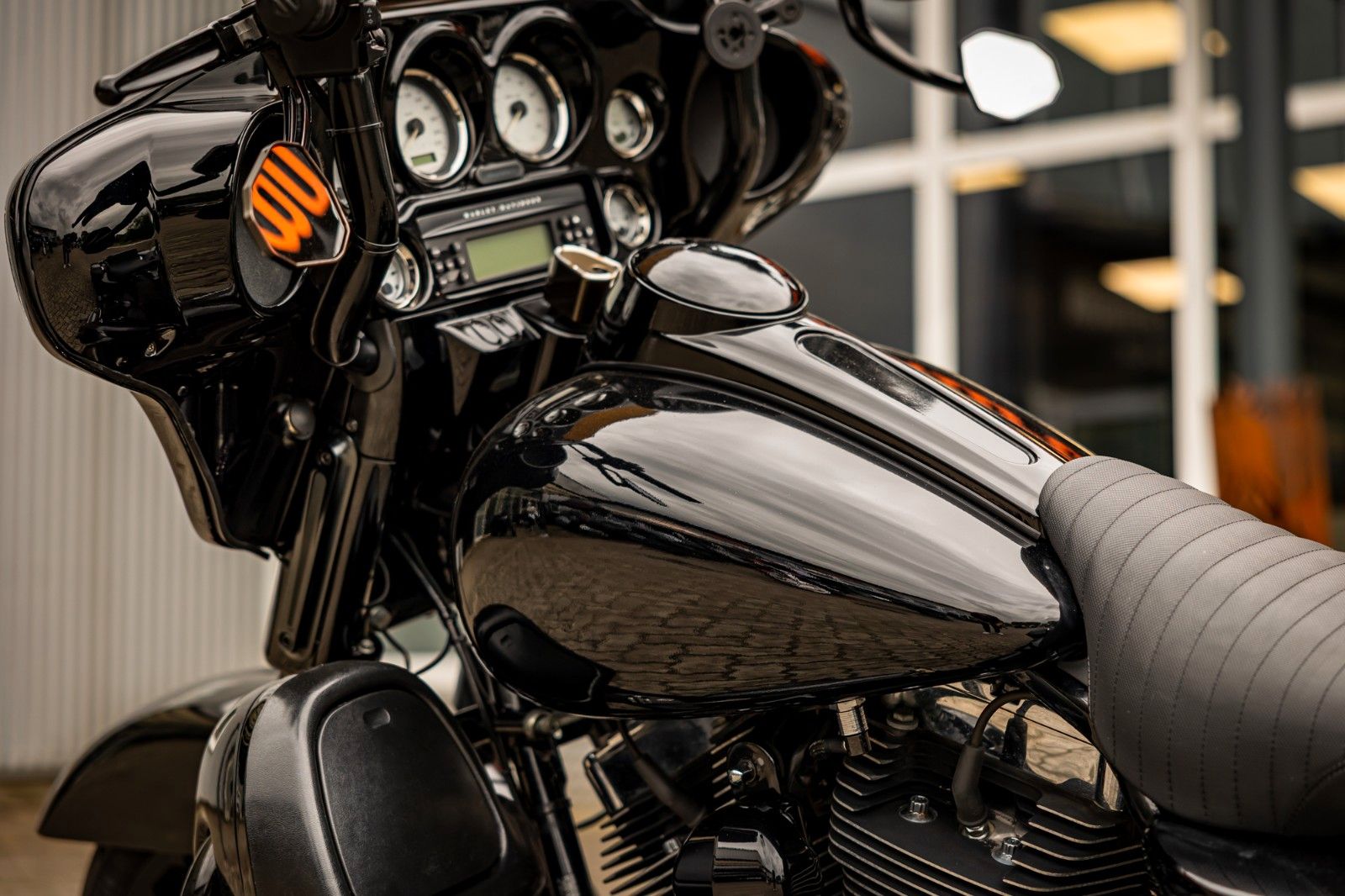 Fahrzeugabbildung Harley-Davidson FLHX Street Glide 103 cui - Kesstech -
