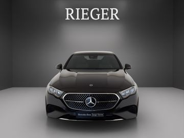 Mercedes E 200 - 2