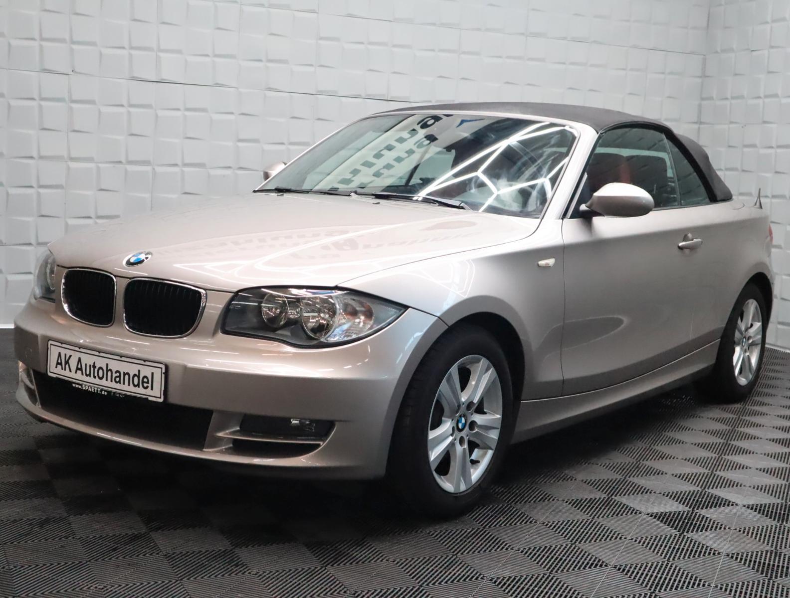 BMW 120i Cabrio Vollleder SHZ PDC Klima Tempomat
