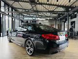 BMW M550 i xDrive*G.SHD*ACC*KAMERA*HUD*HARMAN/KARDON - BMW M550 Gebrauchtwagen