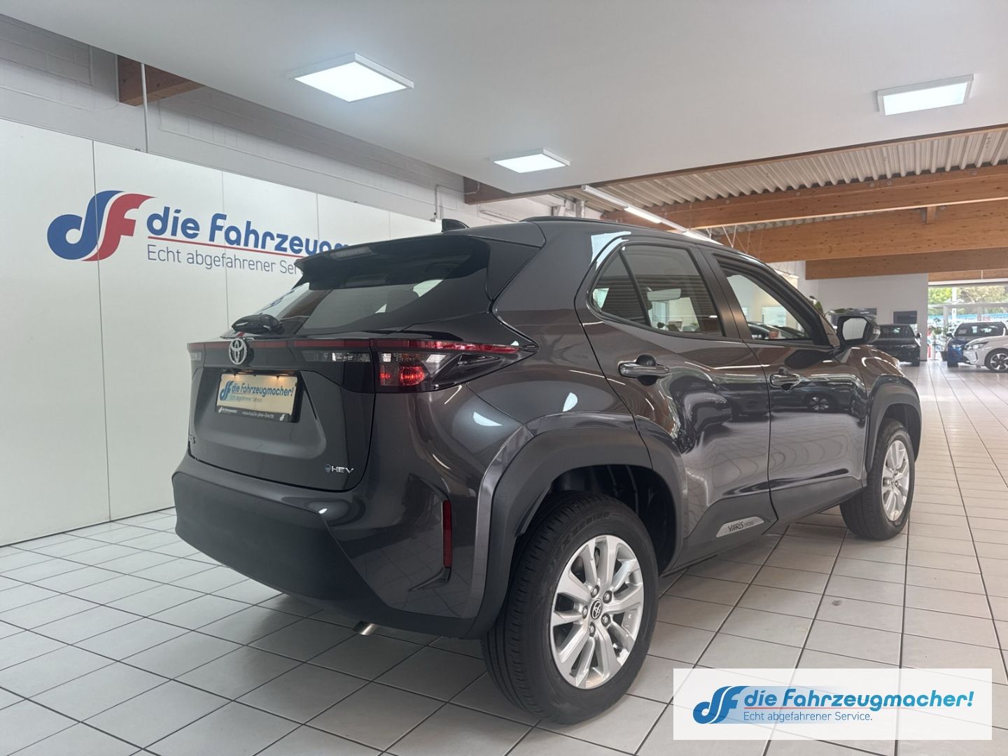 Fahrzeugabbildung Toyota Yaris Cross Hybrid FWD Comfort ACC DAB Spurhalte