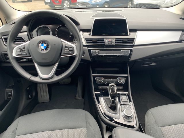 Fahrzeugabbildung BMW 220d Gran Tourer Advantage+LED+Navi+DAB+PDC