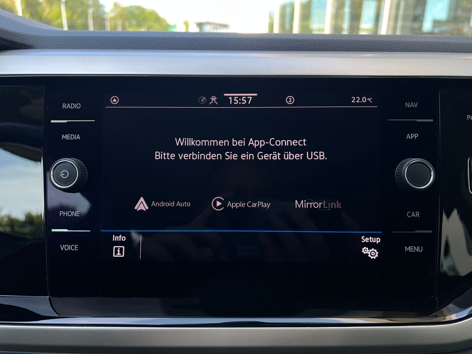 Fahrzeugabbildung Volkswagen Taigo Move 1.0 TSI *LED,R2D,PDC,16''-LM*