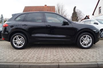 Porsche Cayenne - 5