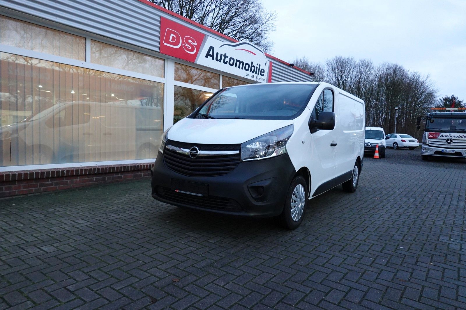 Fahrzeugabbildung Opel Vivaro B Kasten1H1  2,9t mit Regalsystem
