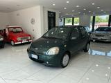 Toyota Yaris 1.3i 16V cat 5 porte Luna - Toyota Yaris mit Benzin-Antrieb: Luna