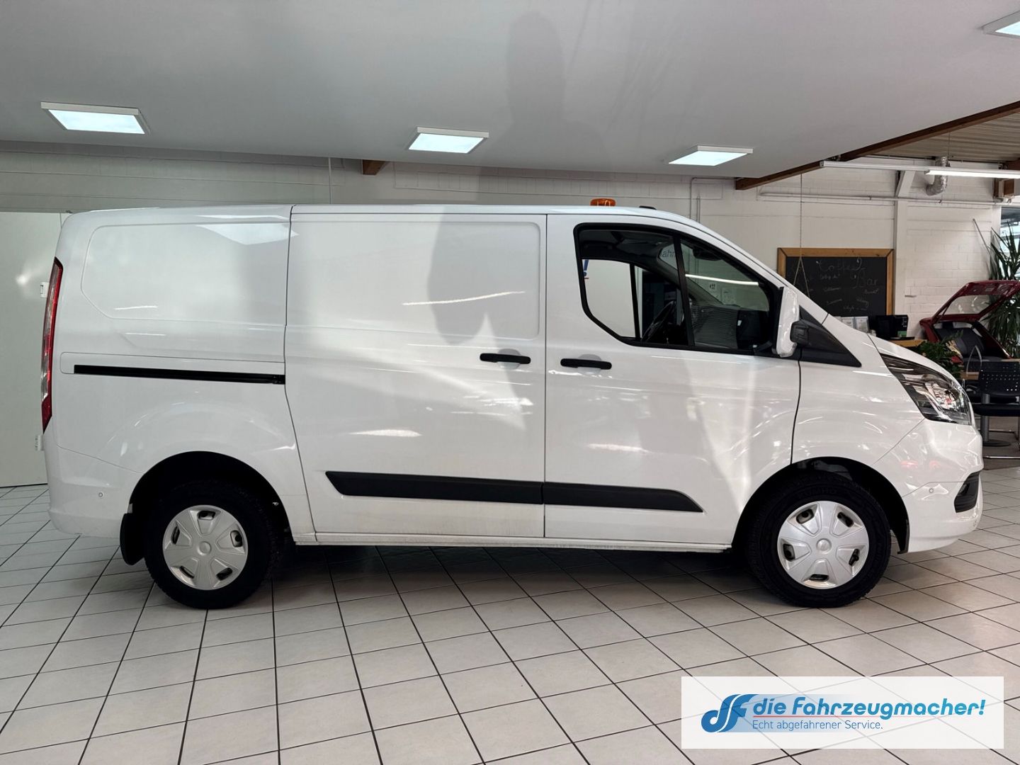 Fahrzeugabbildung Ford Transit Custom Kasten 280 L1 Trend 2.0 TDCi Klim