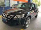 Volkswagen Tiguan Team 4Motion*DSG*Bi-Xen.*SHZ*PDC*TMP*EU5 - Volkswagen Tiguan mit Diesel-Antrieb: Geländewagen, Team