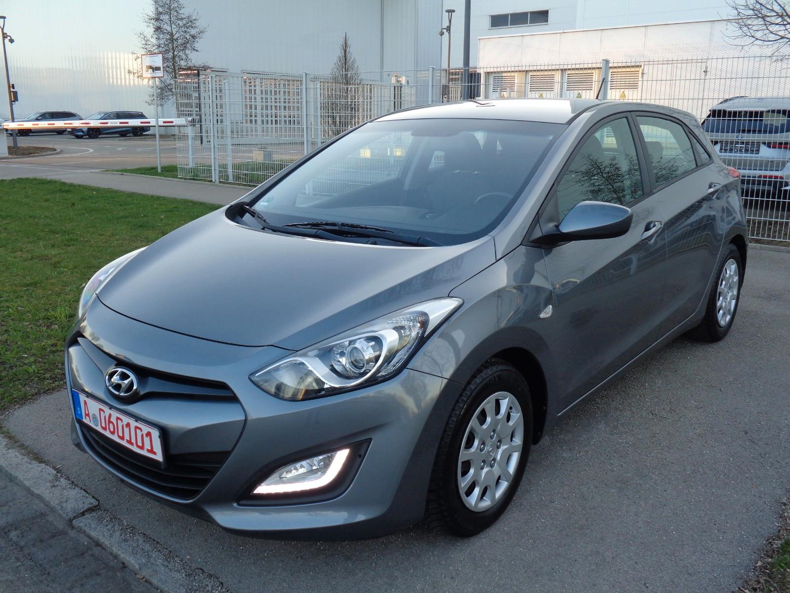 Hyundai i30 1.4 Style Plus - 1 Hand!